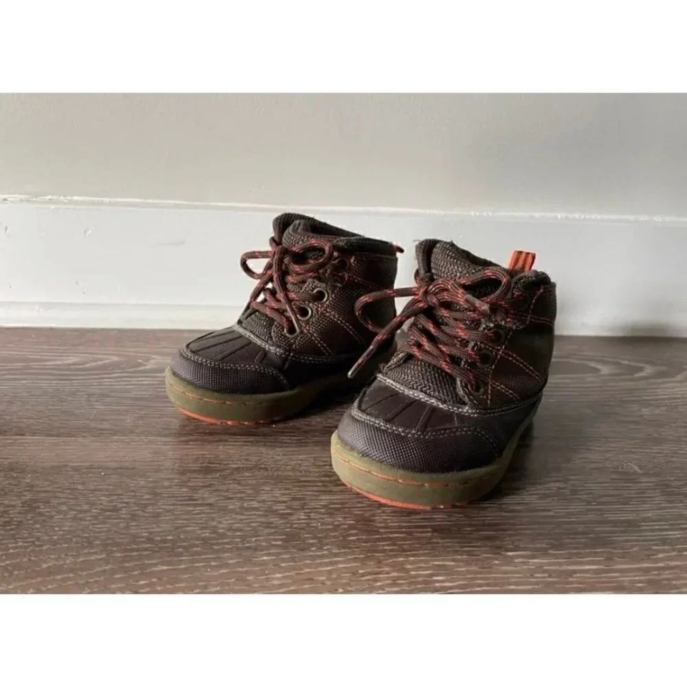 Kids boots